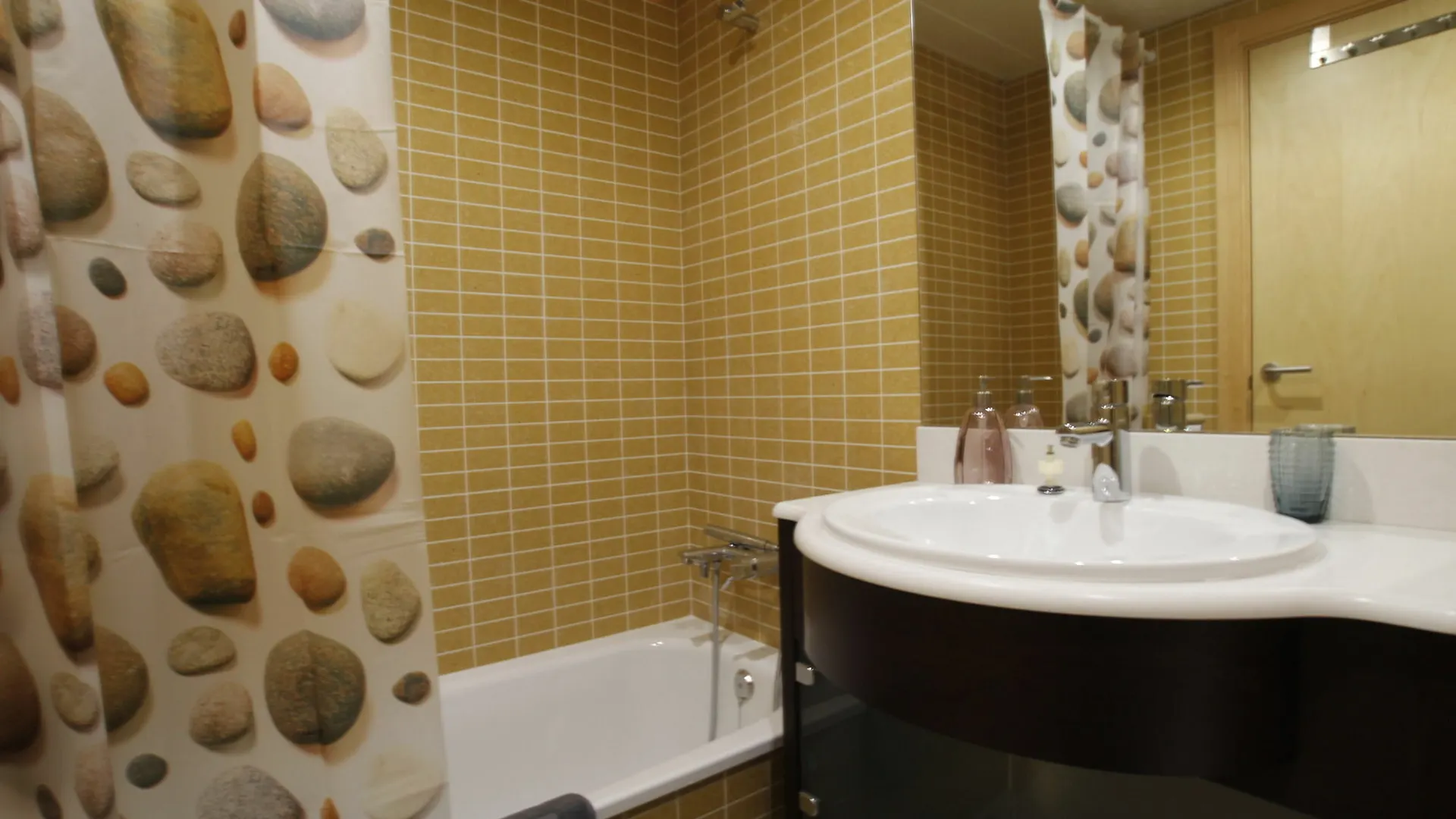 Belice Apartments 료렛 드 마르